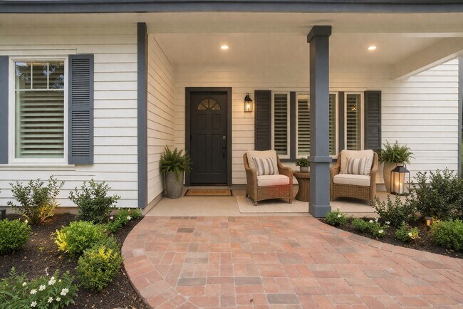 Photo - 502 Louisa St