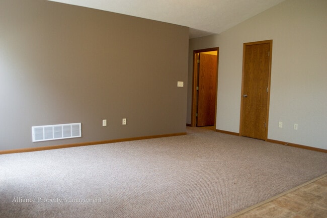 Photo - Brookmont Dr. 516-518 Unidad 516