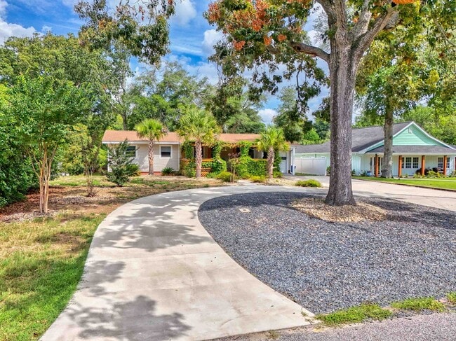 Photo - 807 Bellamy Rd