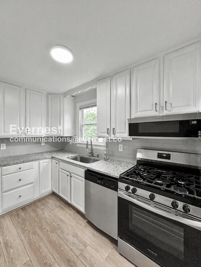 Photo - 3605 Pemberton Ave