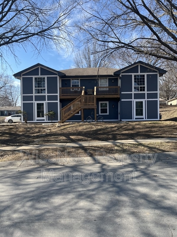 Photo - 708 NE Ball Dr