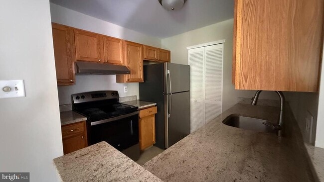 Photo - 504 Britton Pl