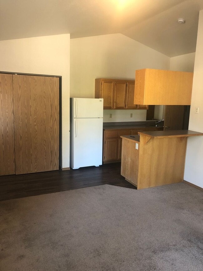 Photo - 1285 NW Stannium Rd