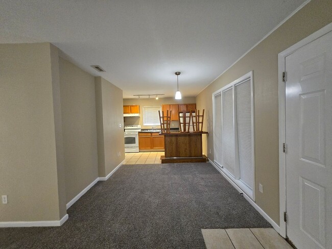 Photo - 2 bedroom, 2 bath/1st Floor Unit in Hawthorne Reserve Unit 106