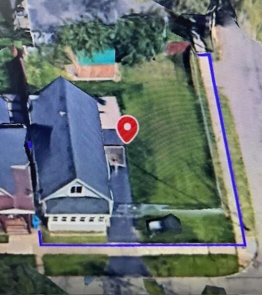 Photo - 458 Campbell St