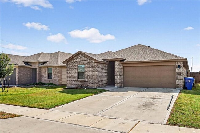 Building Photo - 2322 Sky Crest Dr