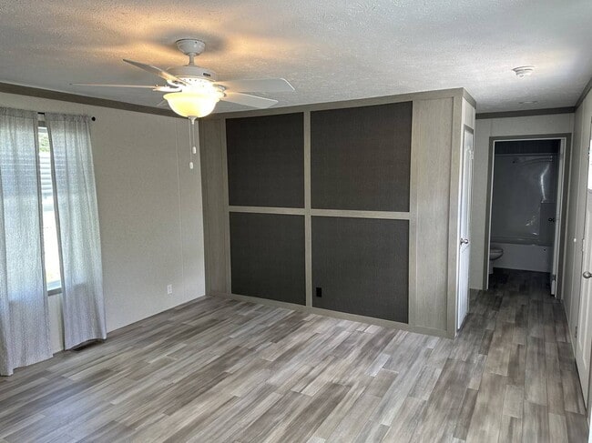 Photo - 9618 Seaway Dr