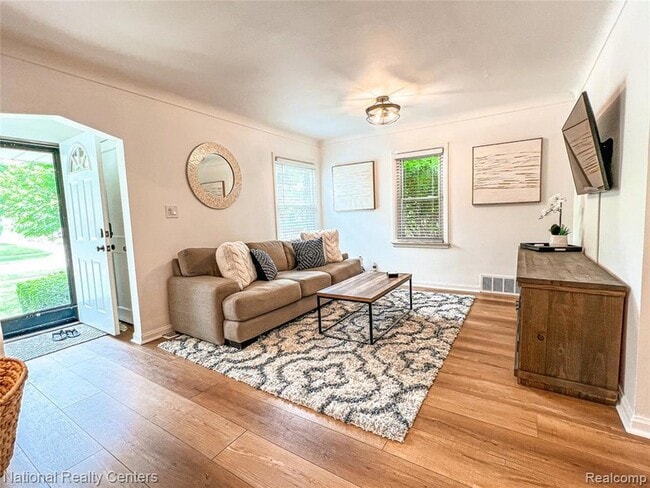 Photo - 2108 N Wilson Ave