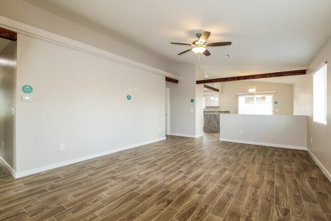 Photo - 8902 W Monroe St