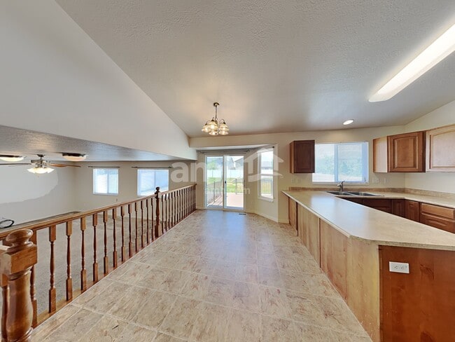 Photo - 261 Walton Dr