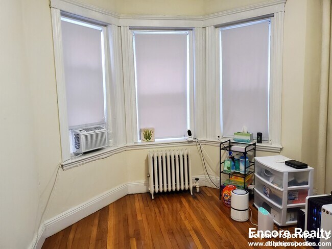 Photo - 1203 Boylston St Unidad 2