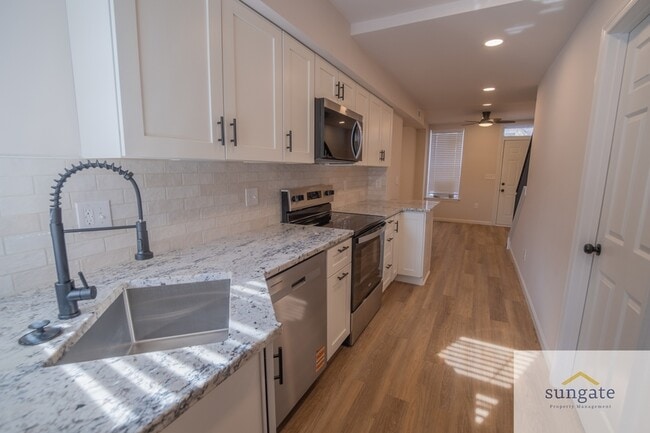 Photo - 1911 Eastern Ave