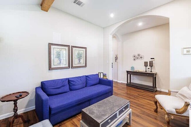 Photo - 213 Chandler Crossing Trail