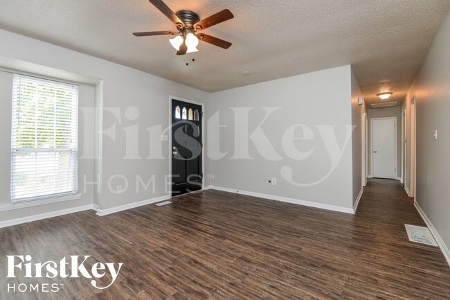 Photo - 1839 Satterwhite St