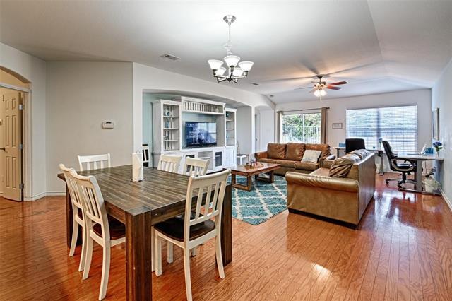 Photo - 5801 Pinebrook Dr