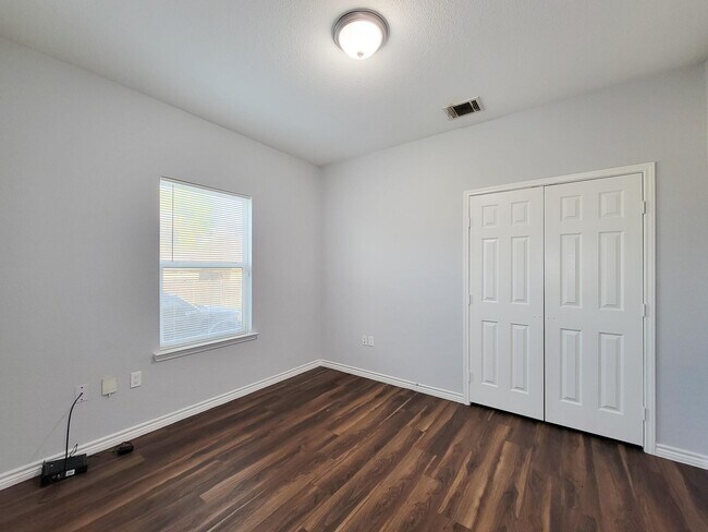 Photo - 3201 J P Davis Ave