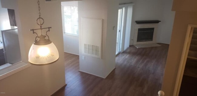 Photo - Beautiful 2 Bedroom, 2.5 Bath Townhome in ...
