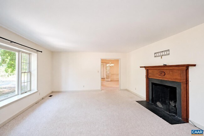 360 Jeffers Dr
