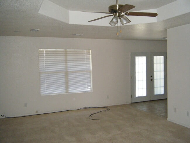 Photo - Quiet Cul De Sac!