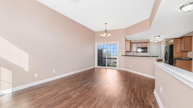 Photo - 45605 Graystone Ln Unit 95