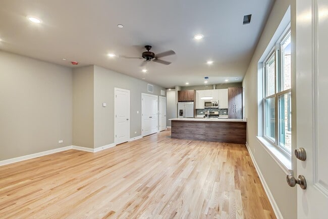 Photo - 6132 S Kimbark Ave Unit 1W