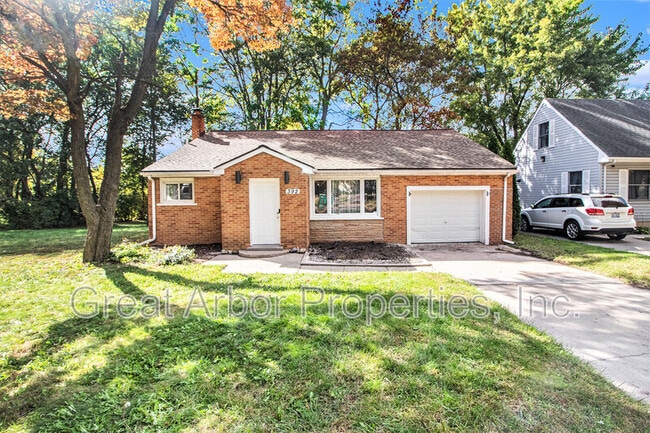 Photo - 392 Firwood St