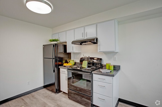 Building Photo - Heatherstone Rental