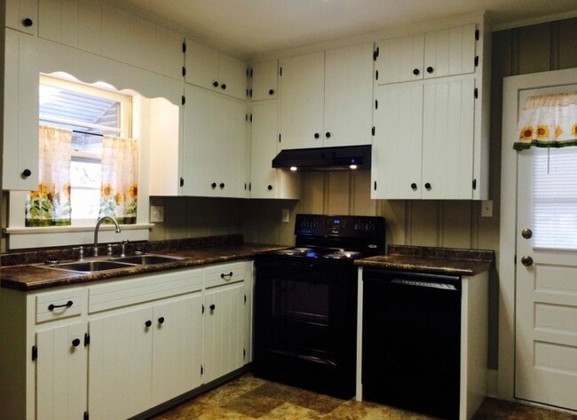 Photo - 1906 Dalton Pike SE