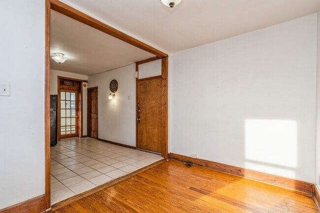 Photo - 35 Harmon St