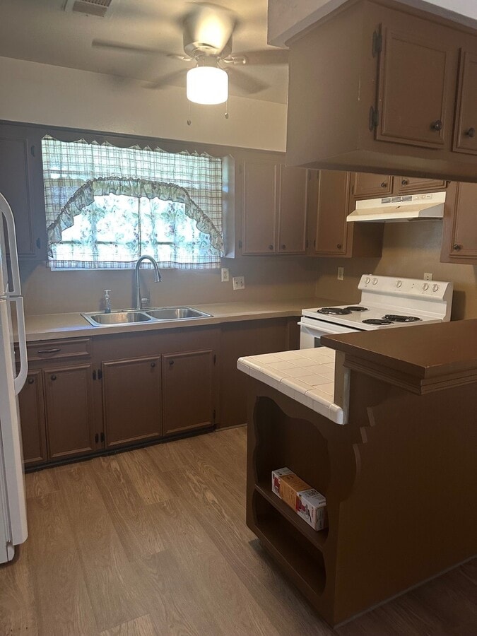 Photo - 6003 Heatherbrook Dr