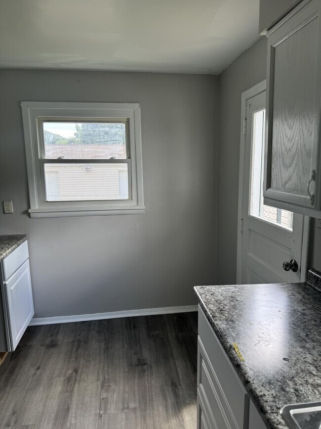 Photo - 125 Clinton Ave