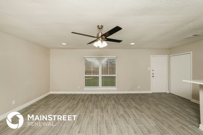Photo - 154 W Way Cir