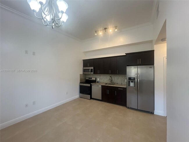 2268 SW 8th St Unidad 3