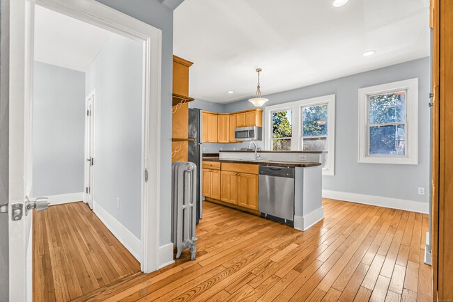 Photo - 2679 Fairfield Ave Unit #2