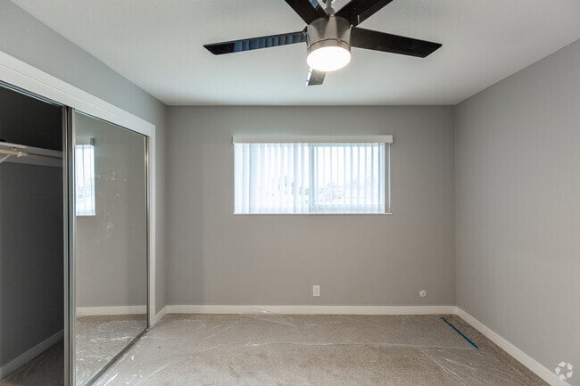 2BR, 1.5BA