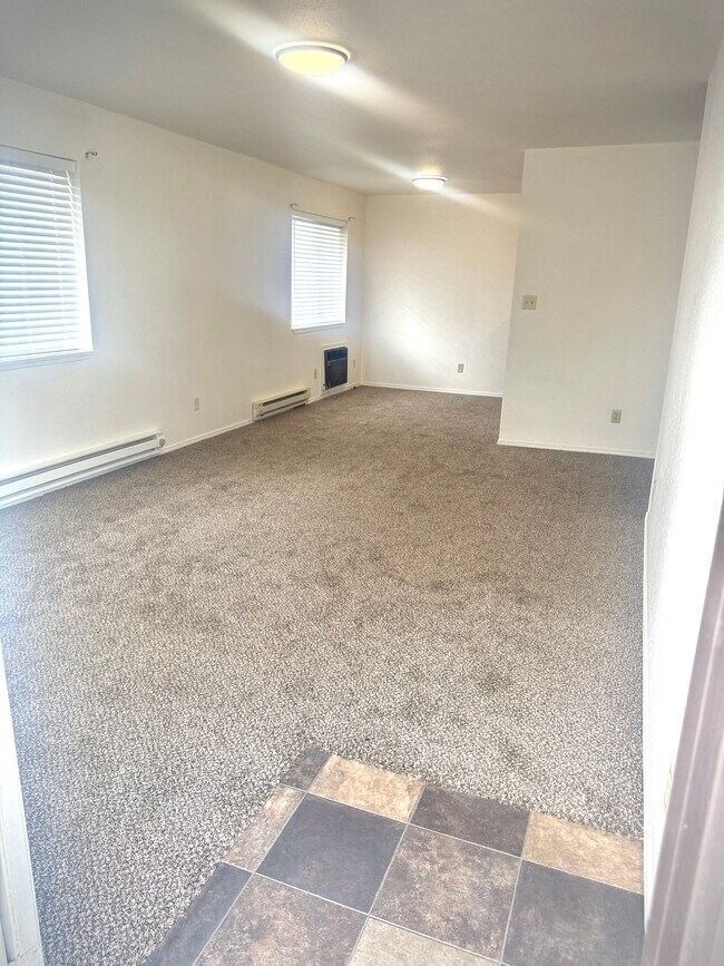 Photo - 344 Caswell Ave W Unit 344