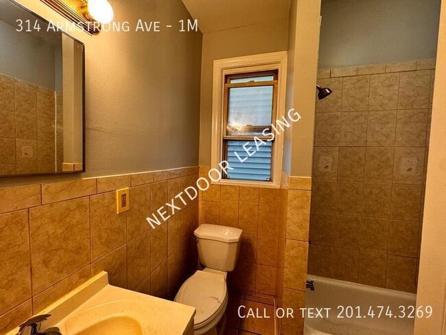 Photo - 314 Armstrong Ave Unit 1M