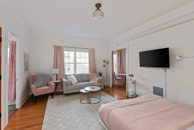 Photo - 2015 NW Flanders St Unit 408