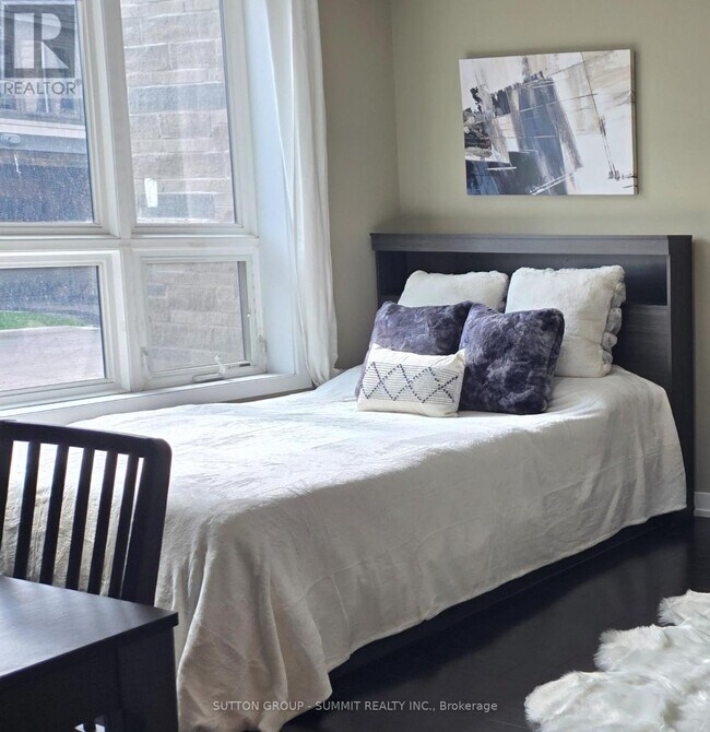 Photo - 35 Southshore Cres Unité 114