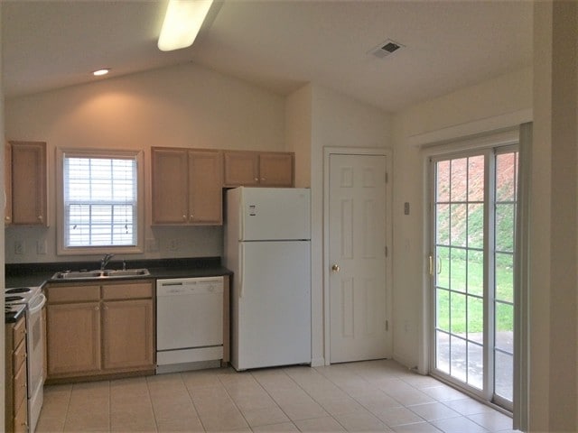 Photo - 201 Charlotte Ct