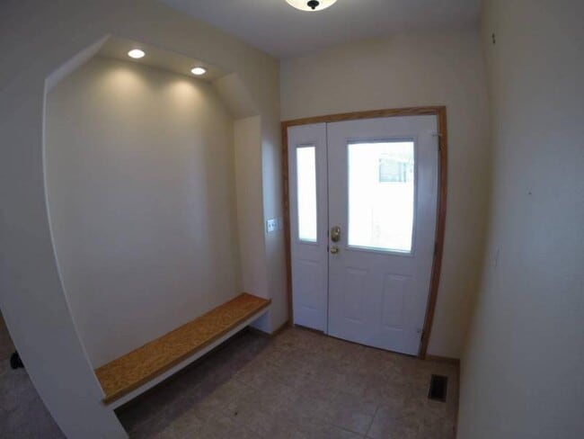 Photo - 808 Medary Ave S