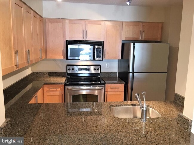 Photo - 7500 Woodmont Ave