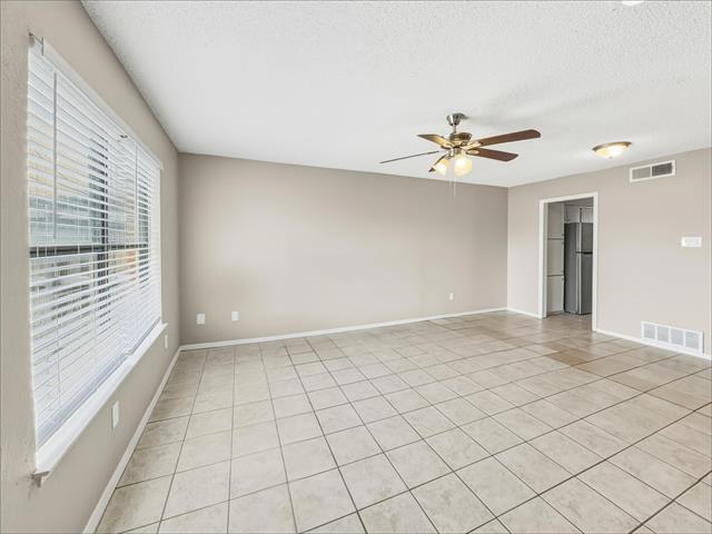 Photo - 1006 Bland Dr