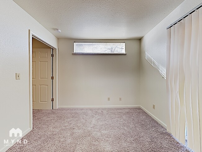Photo - 950 Berrum Ln Unit 3