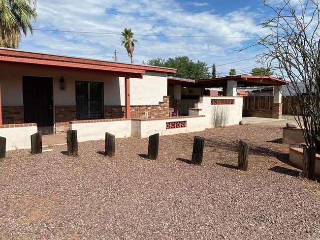 Photo - 328 S Martin Ave