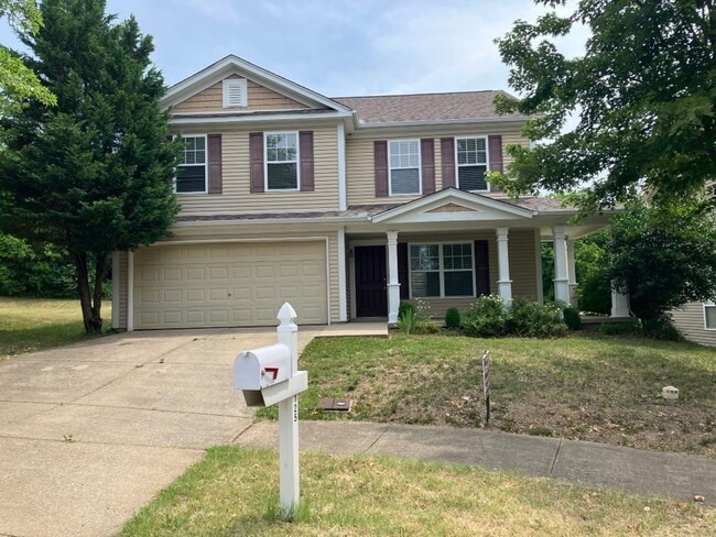 Building Photo - Serene Goodlettsville Home