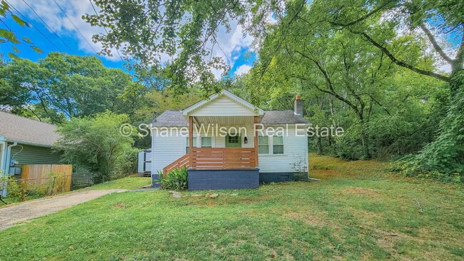 Building Photo - Cute little 2 BR / 1 BA up for lease! Rental