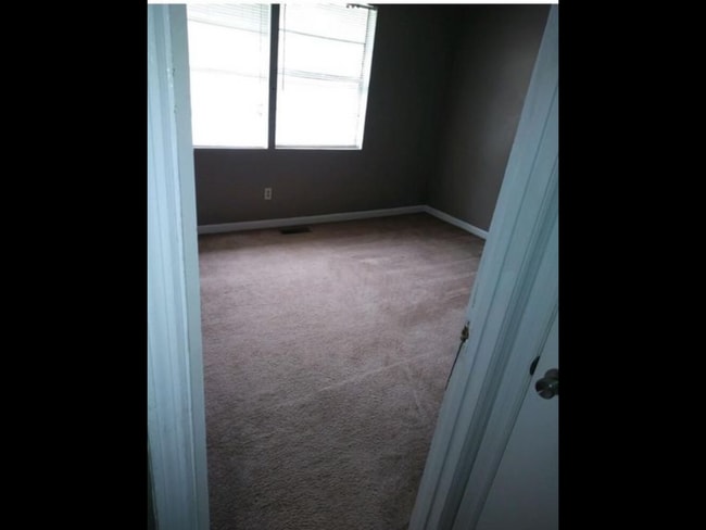 Photo - 637 Aubrey Dr