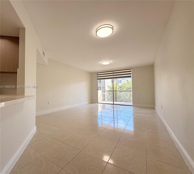 Photo - 8353 Lake Dr Unit 404