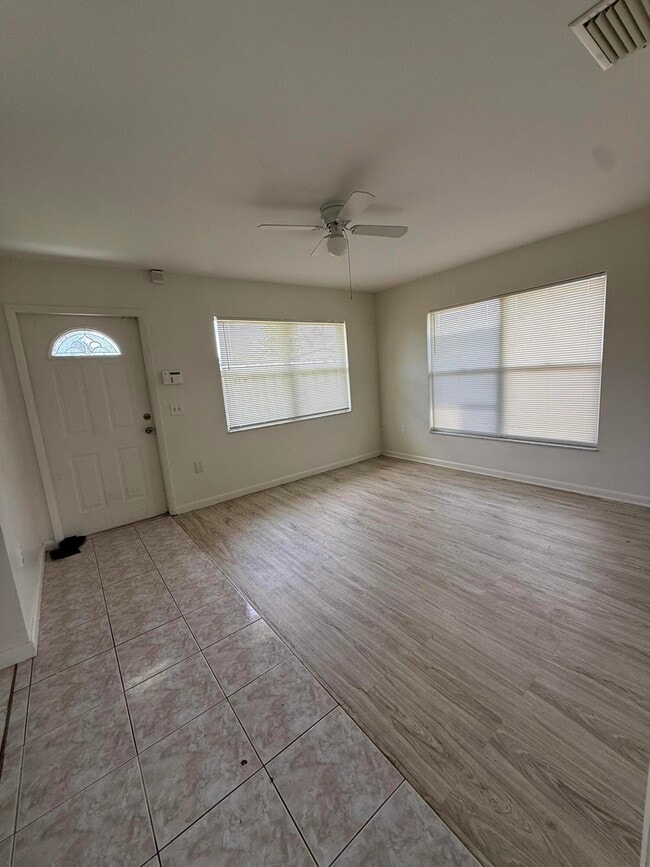 Photo - 3961 Park Ln